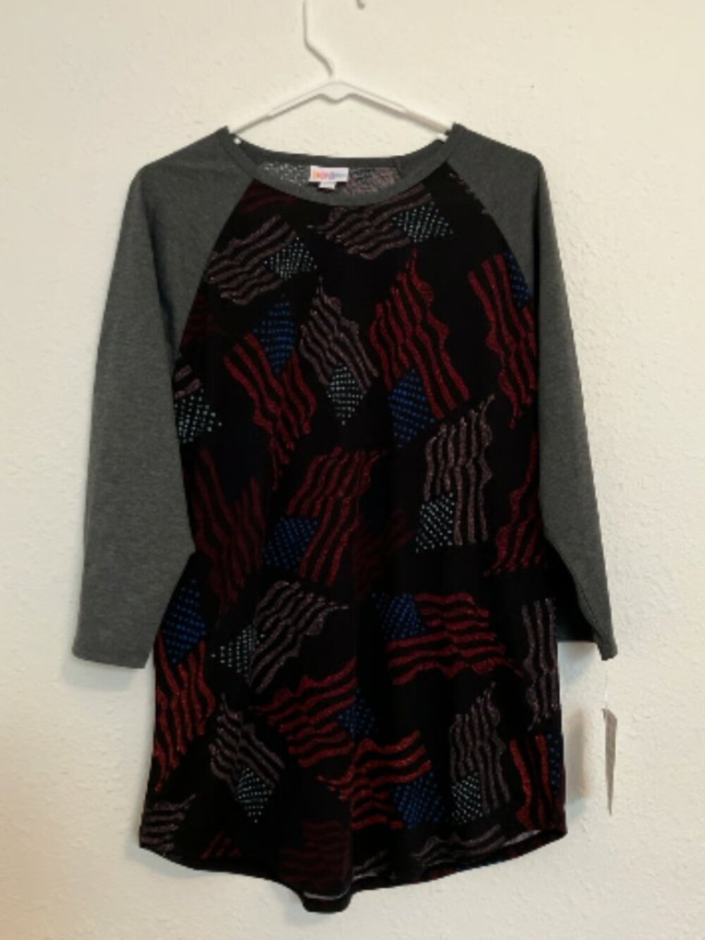 LuLaRoe brand size XL Patriotic Baseball Style T-shirt New With Tags